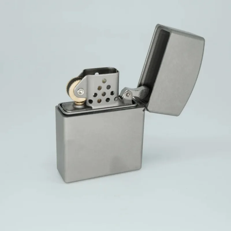 Zorro New titanium alloy shell - Lighter Insert Zippo บทวิจารณ์และราคา
